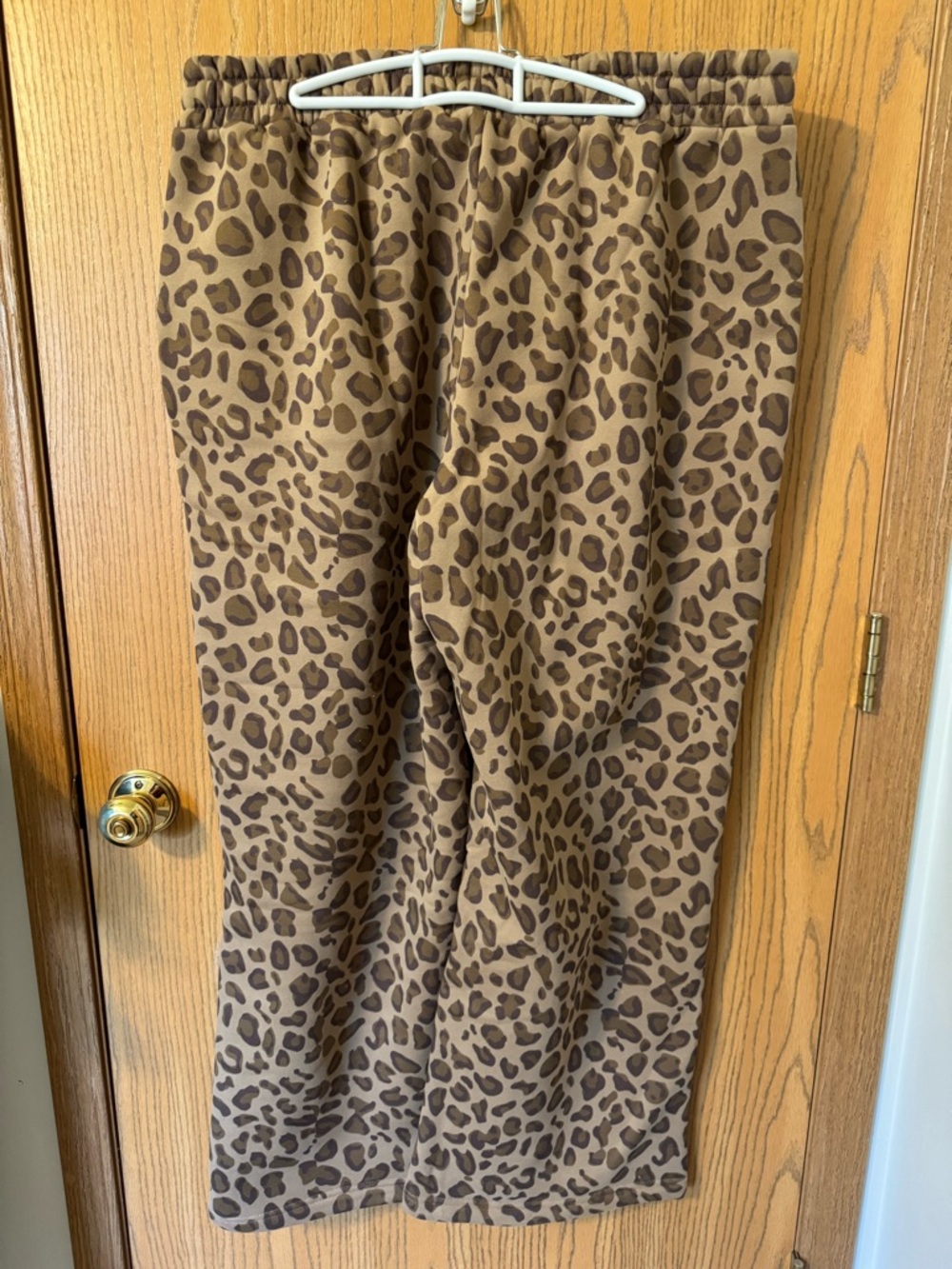 Comfrt Minimalist Collection brown leopard sweatpants